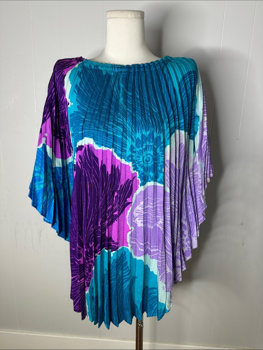 Vintage Barkcloth Floral One Size Pleated Caftan Top